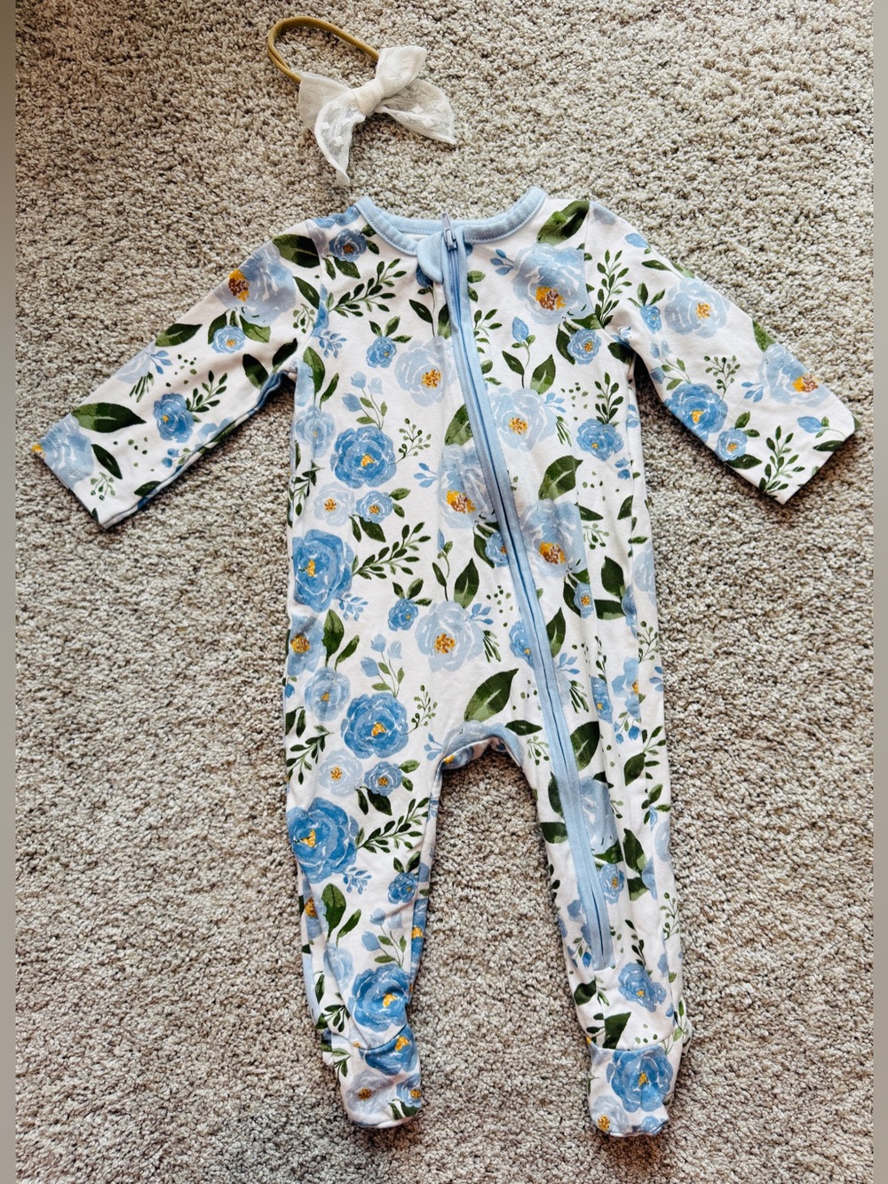 Mud Pie Baby girl floral zippered footie pajamas with headband size 3M - 6M.